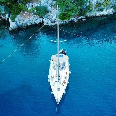 Nautical Nomad Botel *